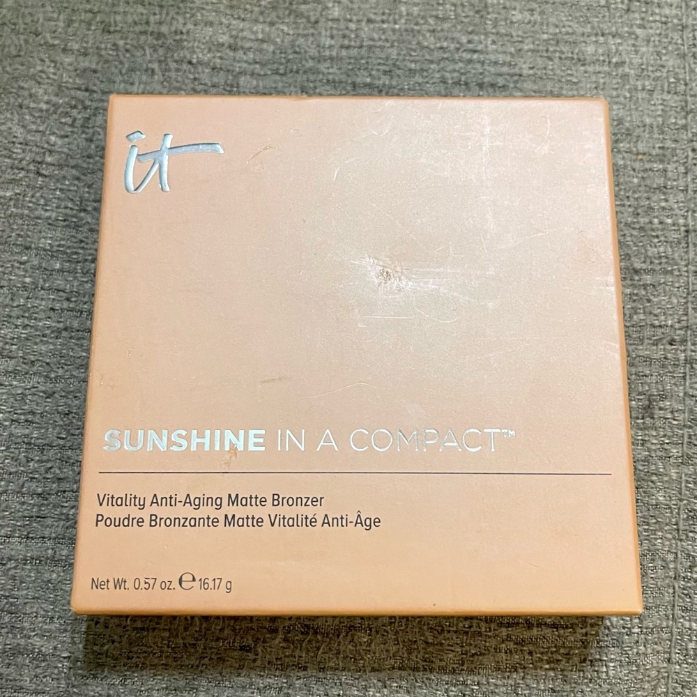 Sunshine in a Compact by IT Cosmetics